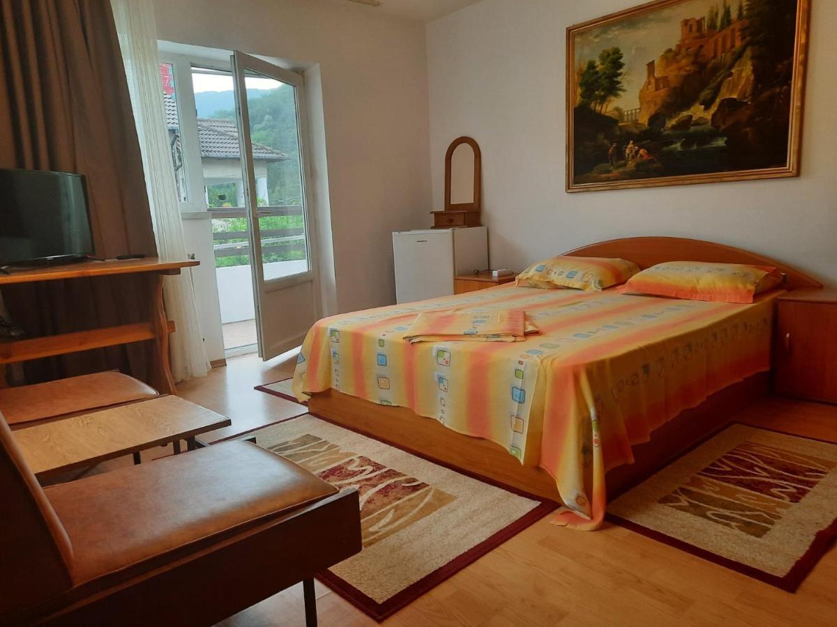 Casa Lica Διαμέρισμα Caciulata Εξωτερικό φωτογραφία